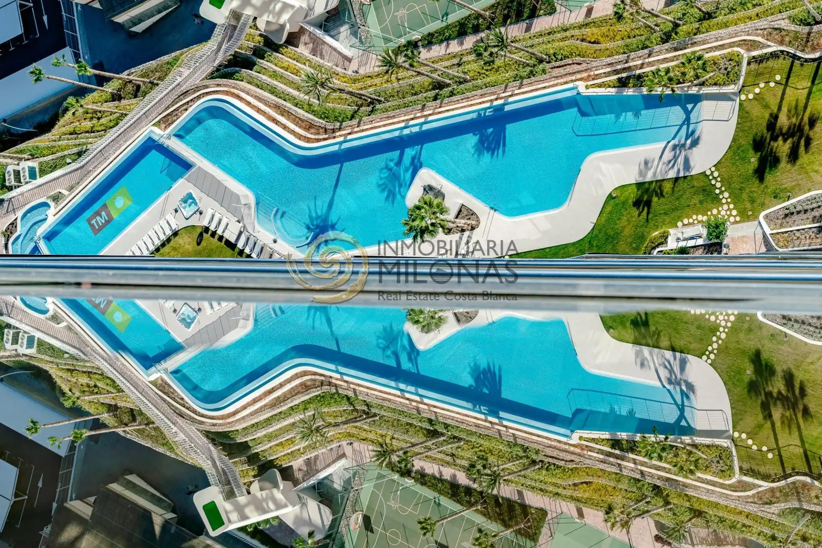 Piscina de Apartament en venda en Benidorm amb Aire condicionat, Terrassa i Traster