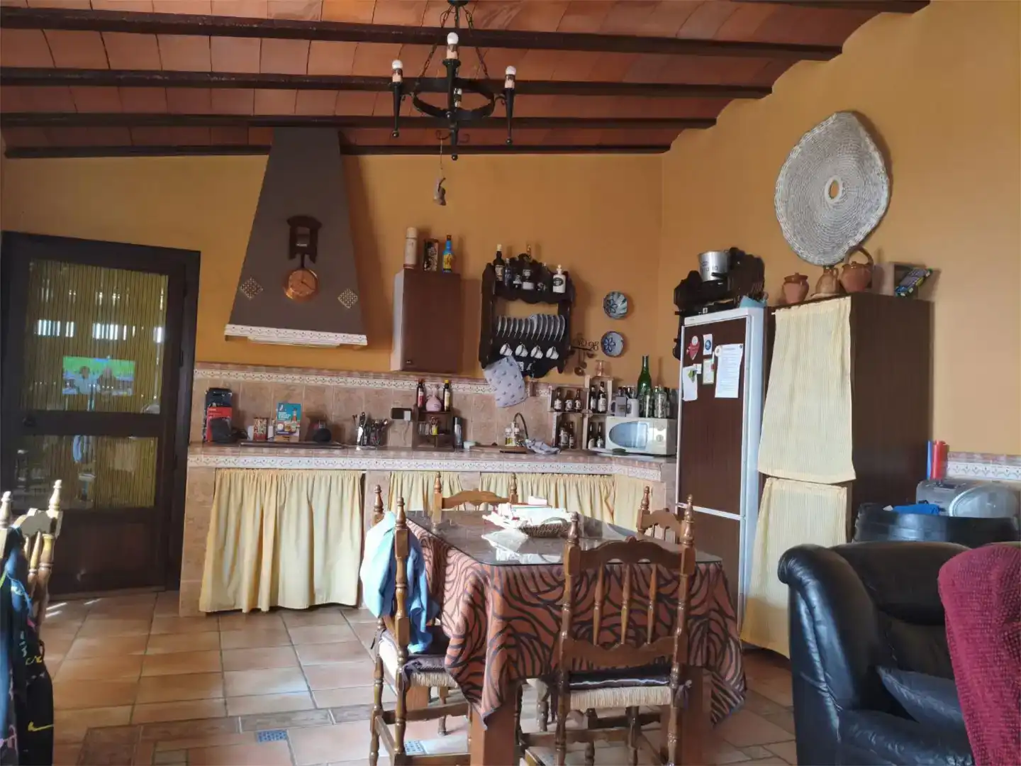Cuina de Casa o xalet en venda en Villanueva de Algaidas amb Aire condicionat i Balcó