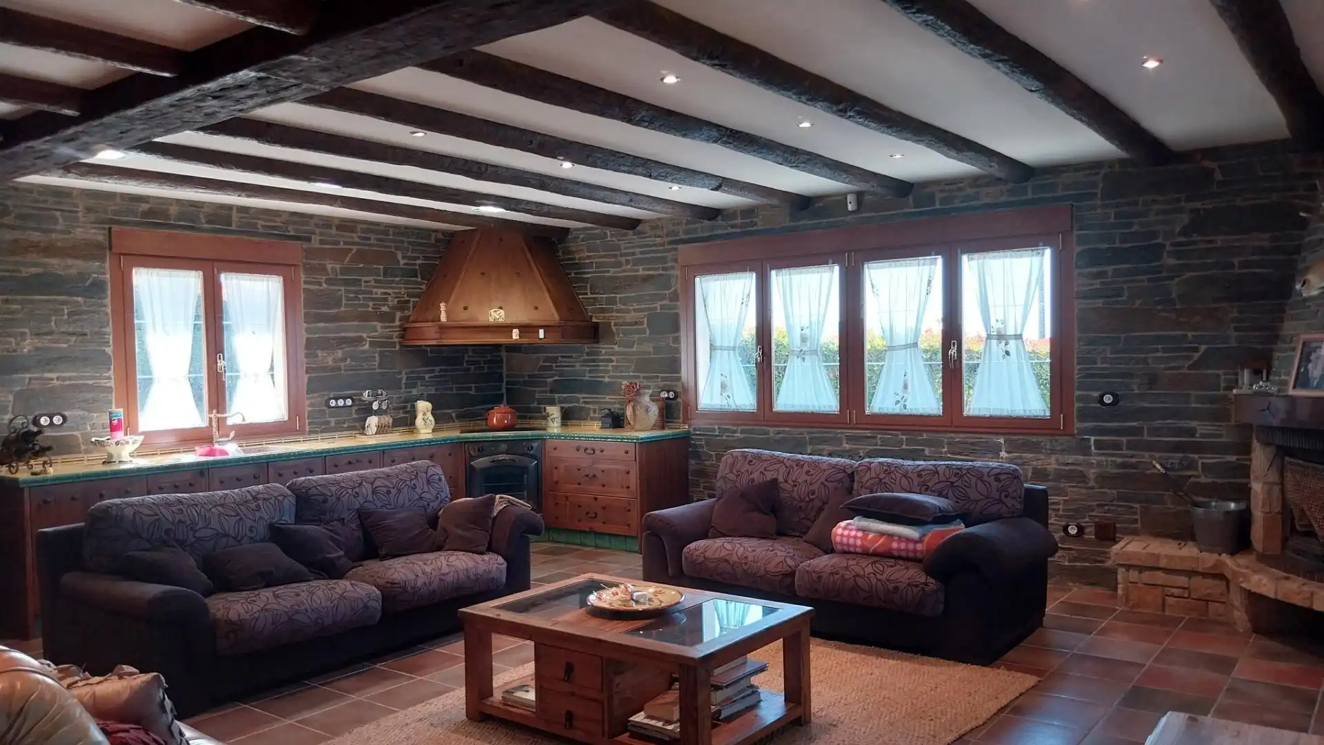 Living room of Houses for sale in Laza  with Private garden, Terrace and Furnished