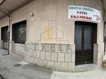Locale commerciale in vendita a Elorrio