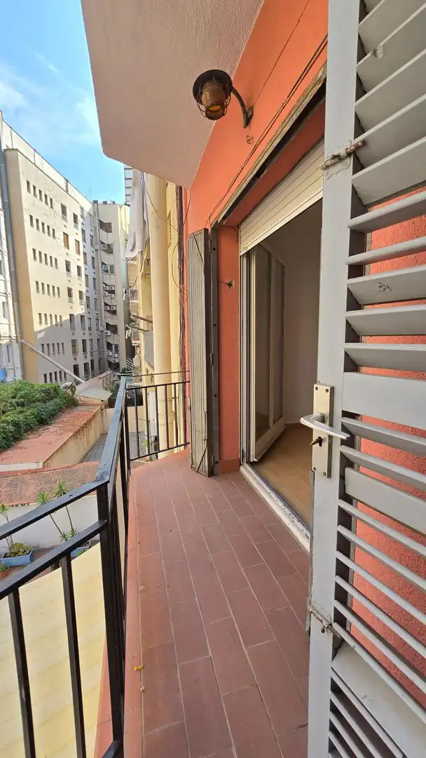 Terrassa de Pis en venda en Barcelona amb Calefacció, Parquet i Balcó