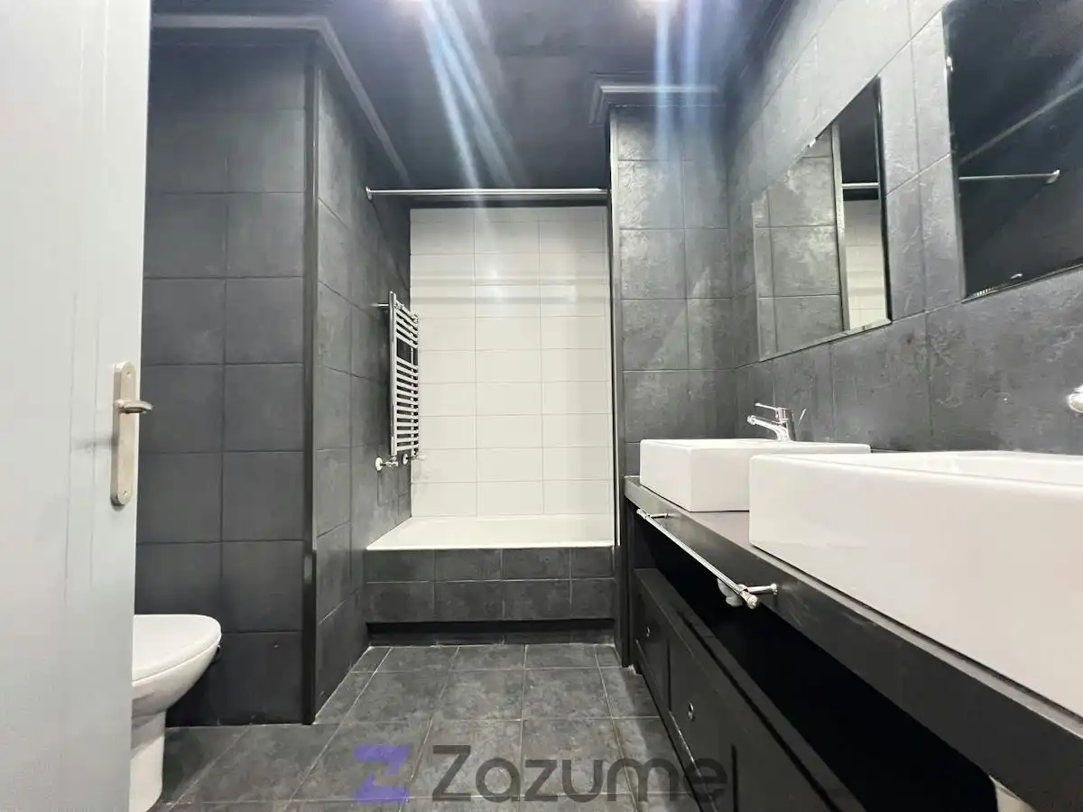 Baño de Piso de alquiler en Sopuerta, Bizkaia