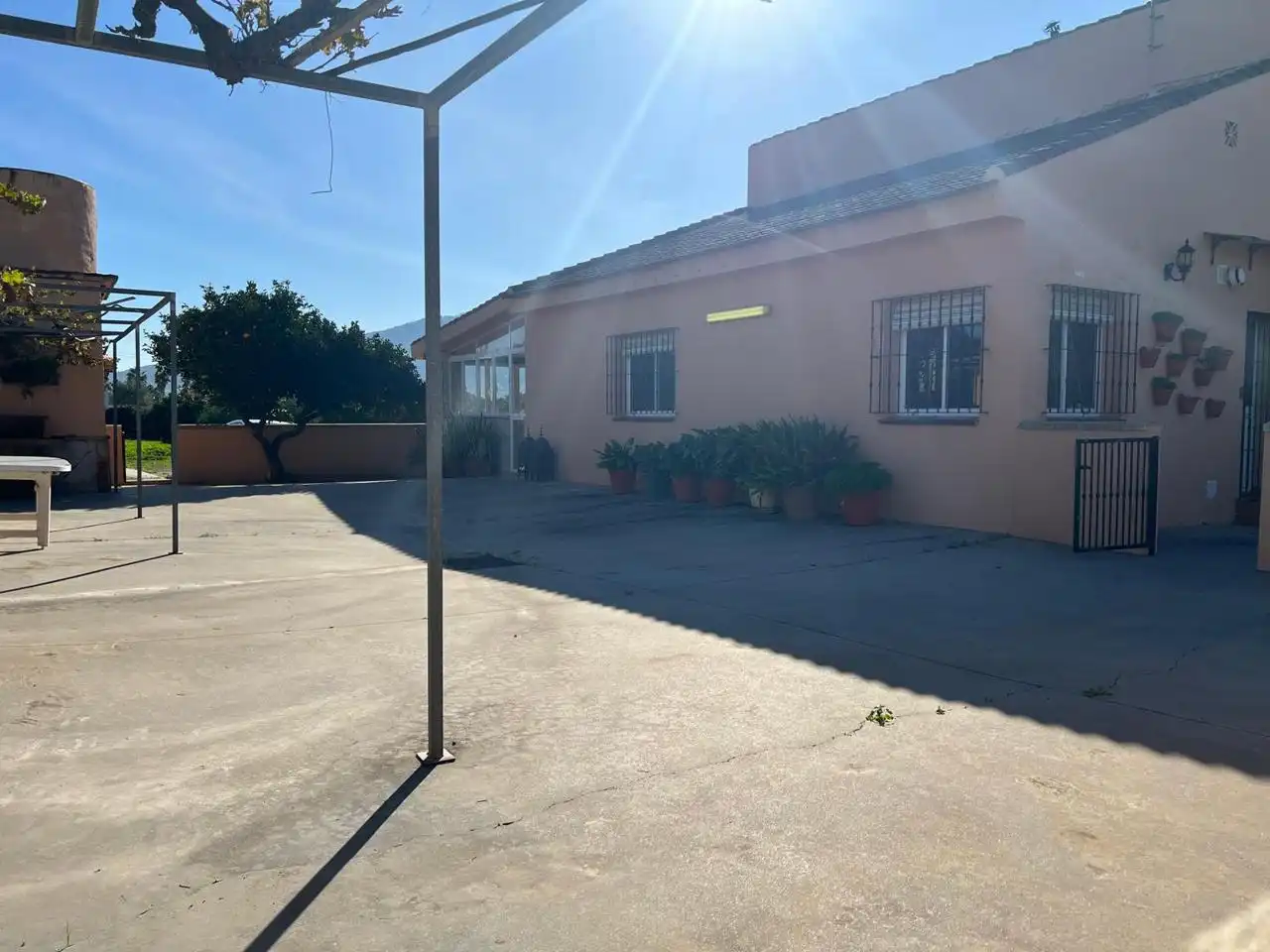 Vista exterior de Finca rústica en venda en Alhaurín de la Torre amb Terrassa, Traster i Alarma