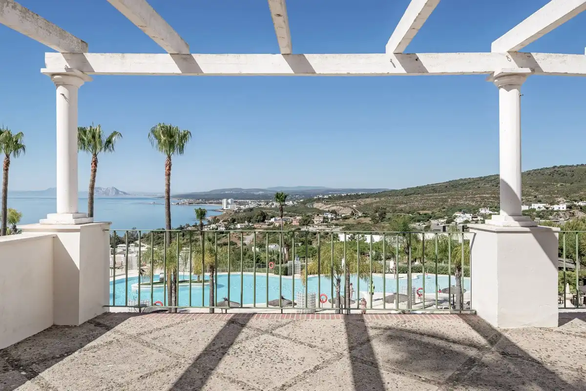 Piscina de Apartamento en venta en Manilva con Aire acondicionado, Terraza y Piscina comunitaria