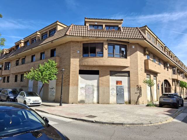 Local comercial en Alquiler en Calle Salvador Dalí, 1 en Brunete