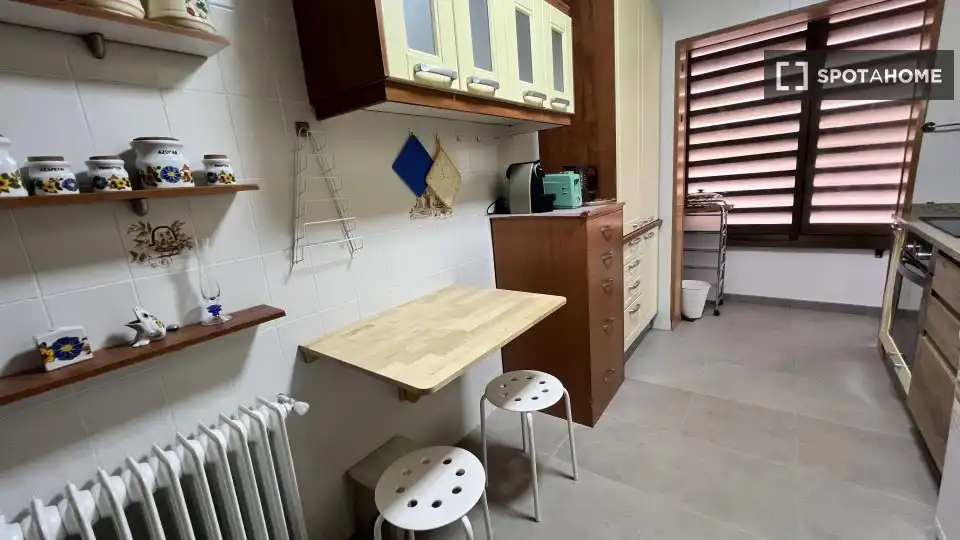 Cocina de Piso de alquiler en Las Rozas de Madrid con Aire acondicionado, Calefacción y Amueblado