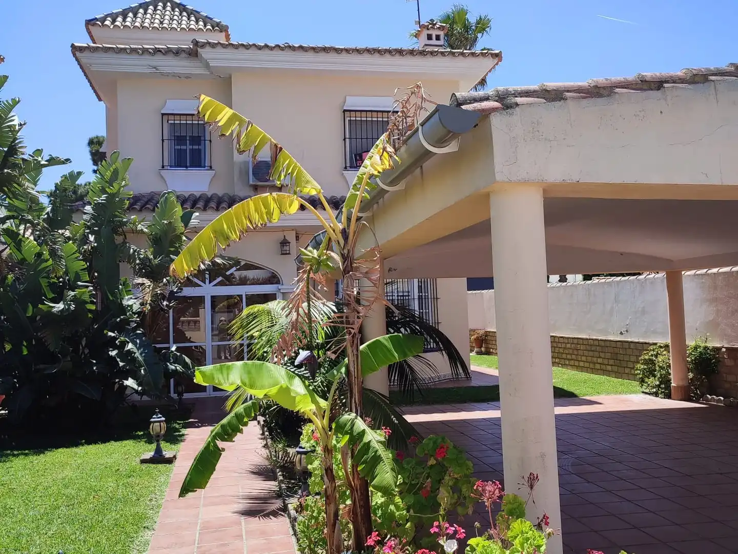 Jardín de Casa o chalet en venta en Chiclana de la Frontera con Aire acondicionado, Calefacción y Piscina