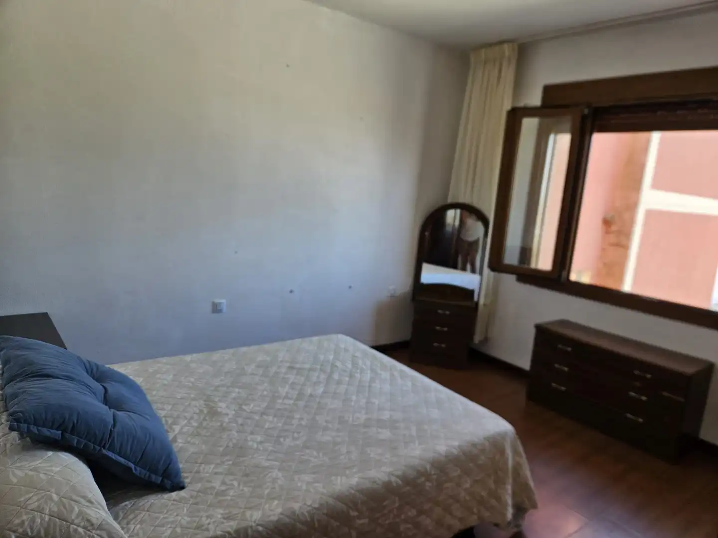 Habitación de Casa o chalet en venta en Vigo  con Amueblado
