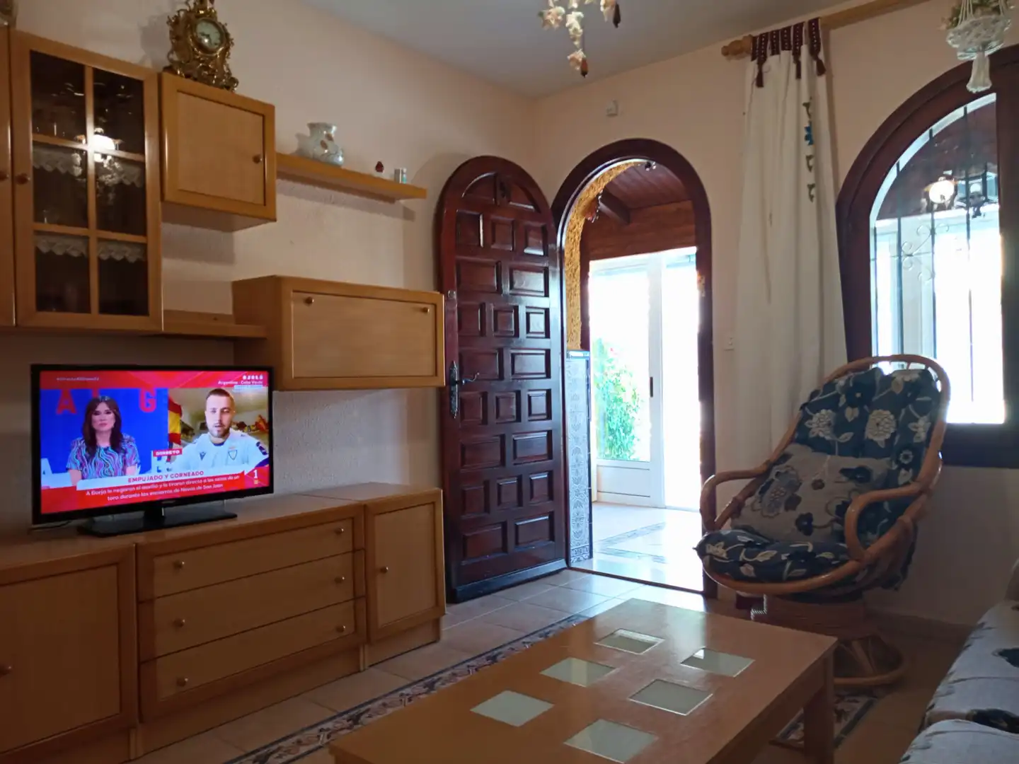 Sala d'estar de Casa adosada en venda en San Javier amb Jardí privat, Traster i Moblat