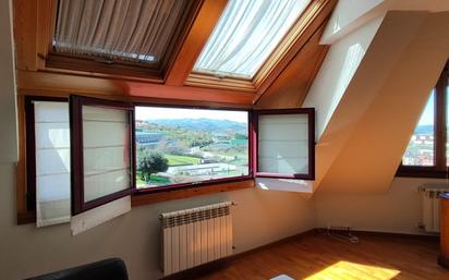 Sala d'estar de Àtic en venda en Oviedo 