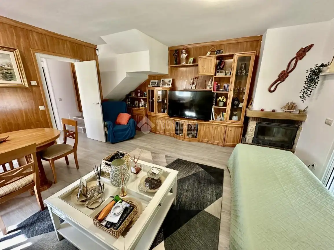 Sala d'estar de Casa o xalet en venda en Pioz amb Aire condicionat