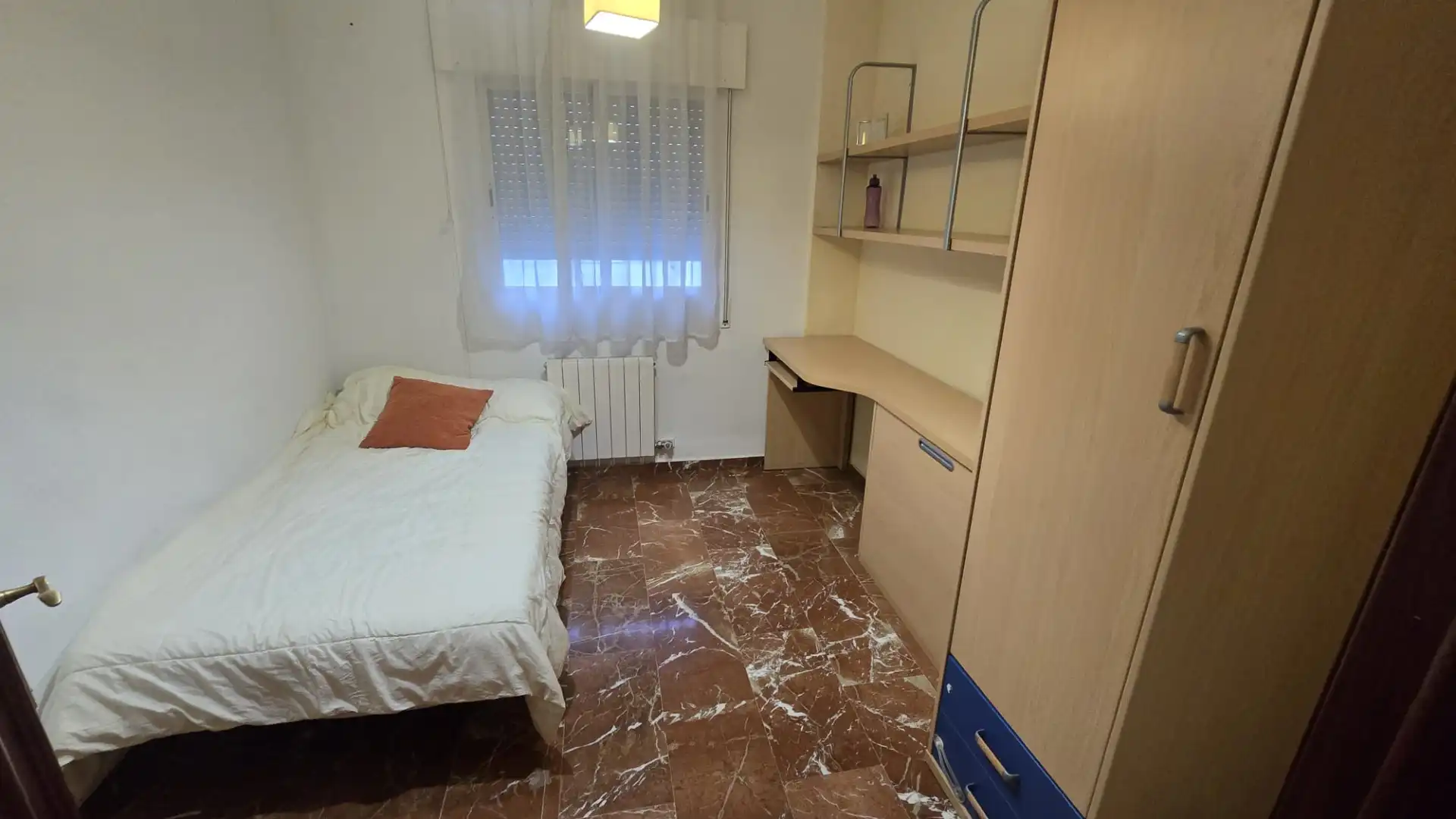 Dormitori de Pis en venda en Úbeda amb Calefacció, Moblat i Forn