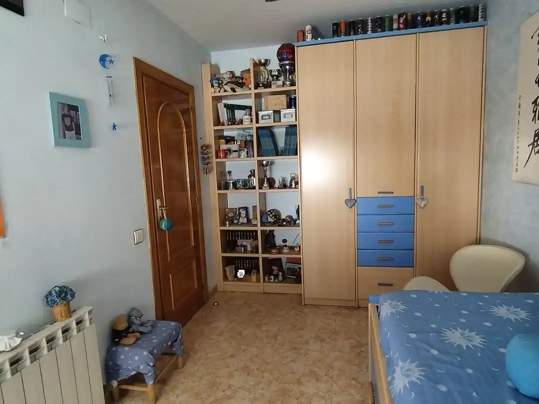 Casa aparellada amb jardí en venda a Pierineus 24, imagen 61