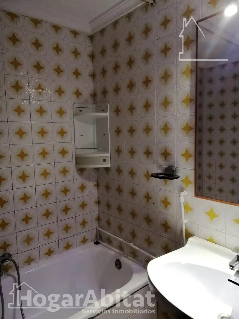 Bathroom of Flat for sale in Castellón de la Plana / Castelló de la Plana  with Balcony