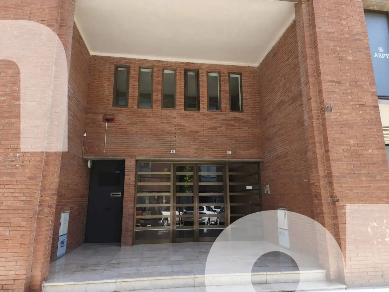 Exterior view of Office for sale in Mollet del Vallès  with Air Conditioner and Heating