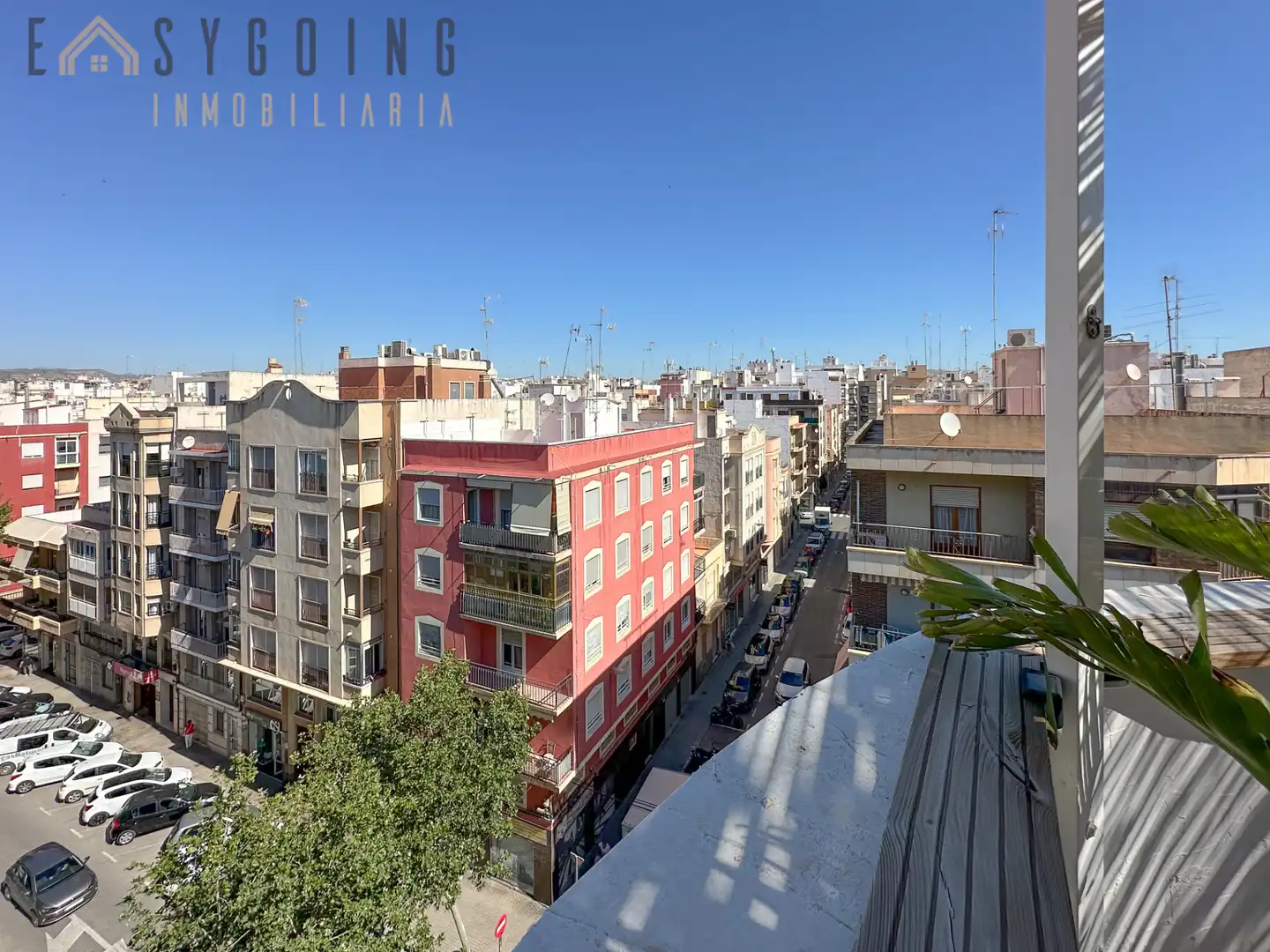 Vista exterior de Ático en venta en Elche / Elx con Aire acondicionado, Terraza y Amueblado