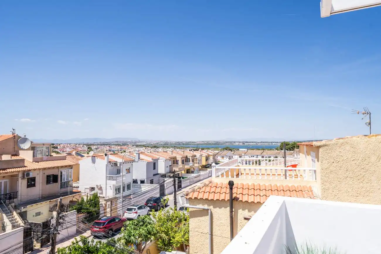 Apartamento con piscina en venta en Zona Carrefour - Urbanizaciones, imagen 35