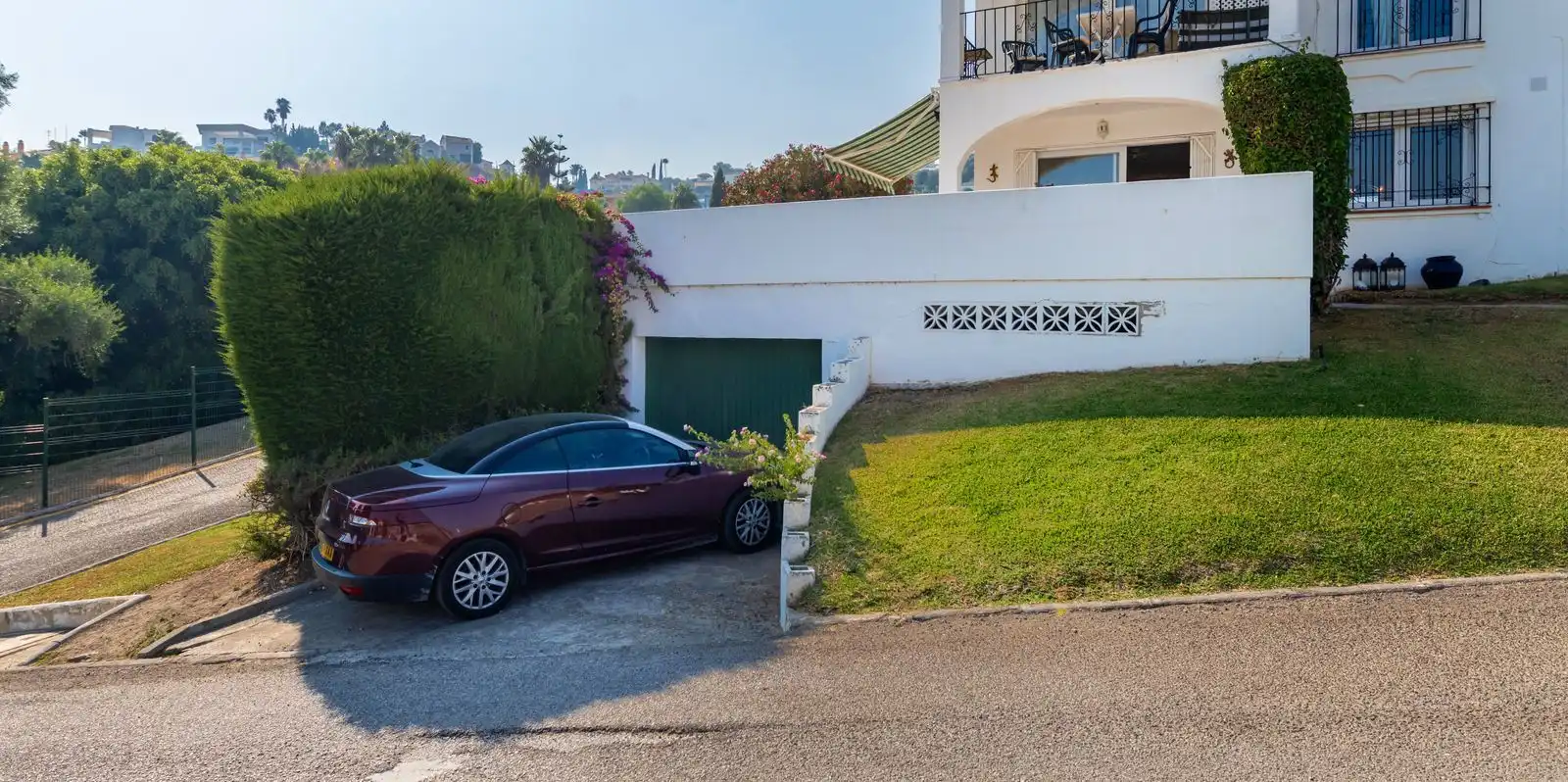 Vista exterior de Piso en venta en Estepona con Aire acondicionado, Terraza y Amueblado