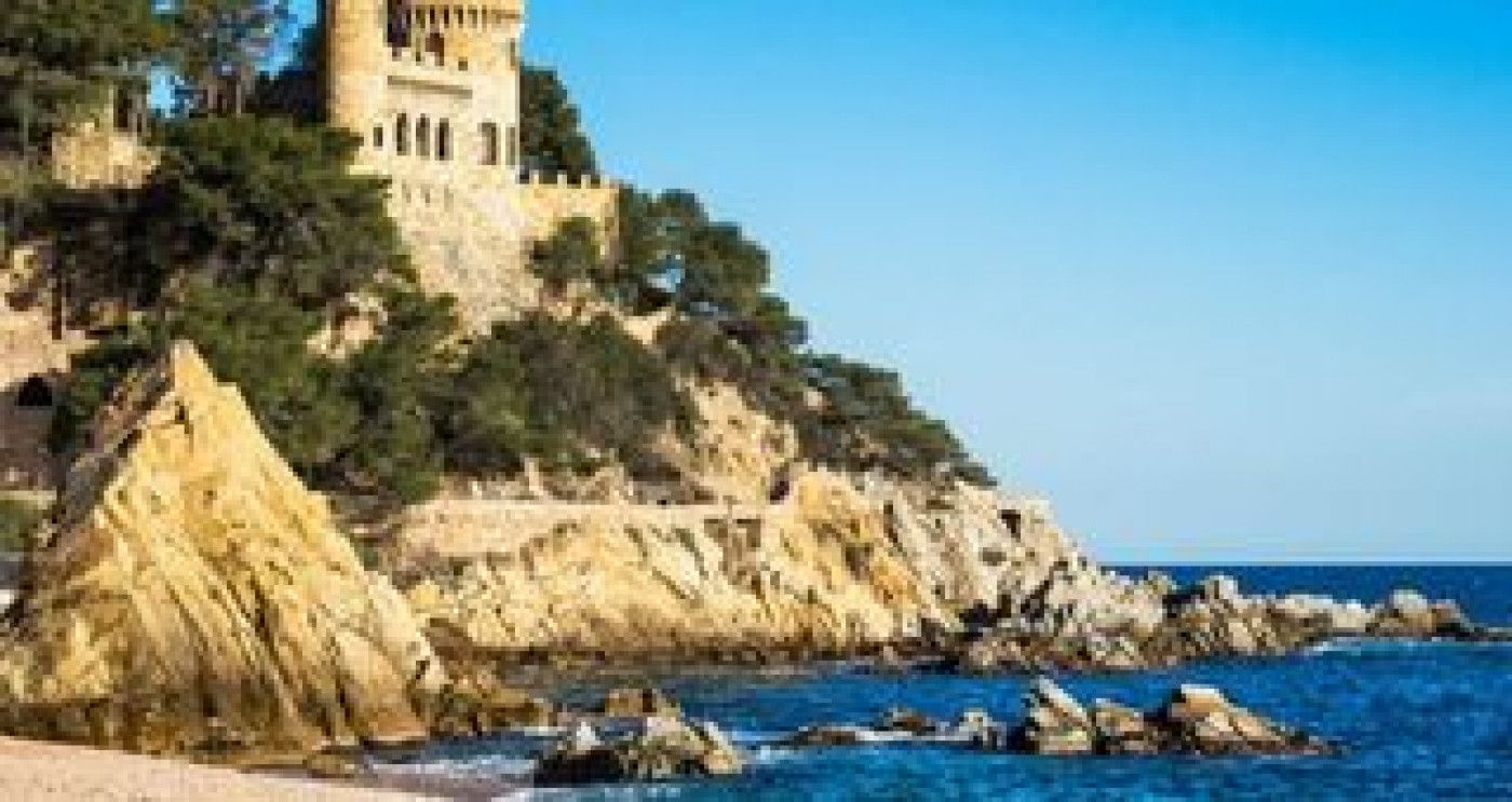 Edifici en venda a Fenals