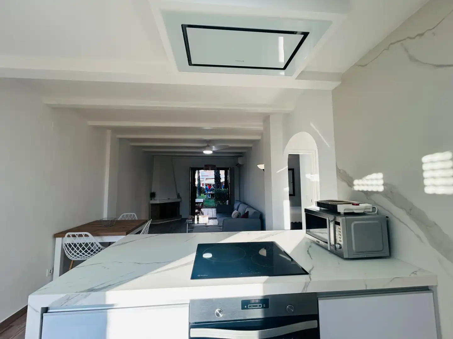 Cuina de Planta baixa de lloguer en Dénia amb Aire condicionat, Calefacció i Jardí privat