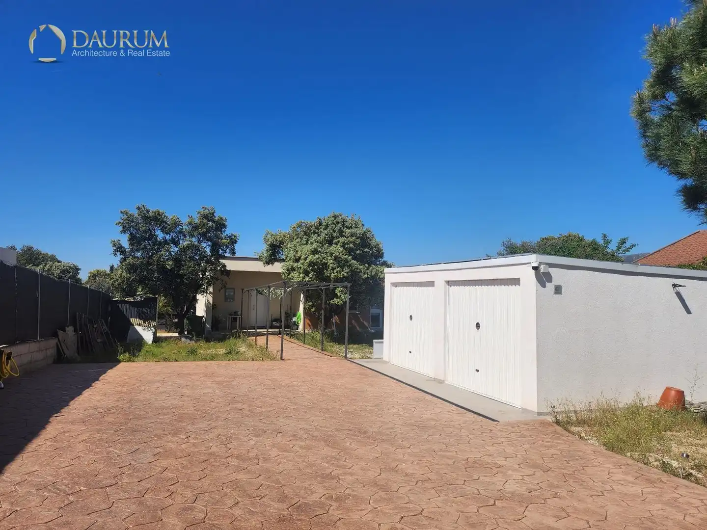 Vista exterior de Casa o xalet en venda en Valdemorillo amb Aire condicionat, Calefacció i Terrassa