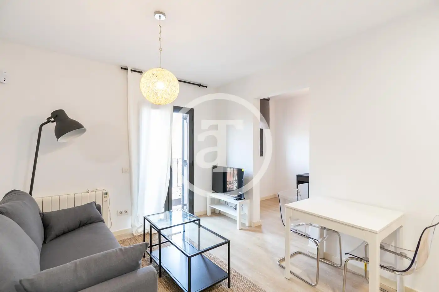 Sala de estar de Piso de alquiler en  Barcelona Capital con Calefacción, Amueblado y Horno