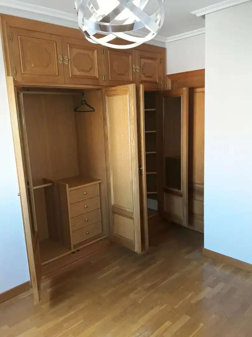 Bedroom of Flat for rent in Palencia  with Heating, Terrace and Storage room