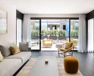 Living room of Flat to rent in  Barcelona Capital  with Air Conditioner, Heating and Terrace