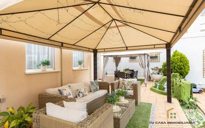 Terrasse von Haus oder Chalet zum verkauf in Badalona mit Klimaanlage, Heizung und Privatgarten