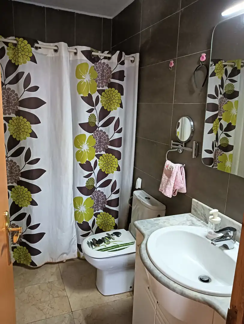 Badezimmer von Haus oder Chalet zum Verkauf in La Bisbal del Penedès mit Heizung, Privatgarten und Terrasse