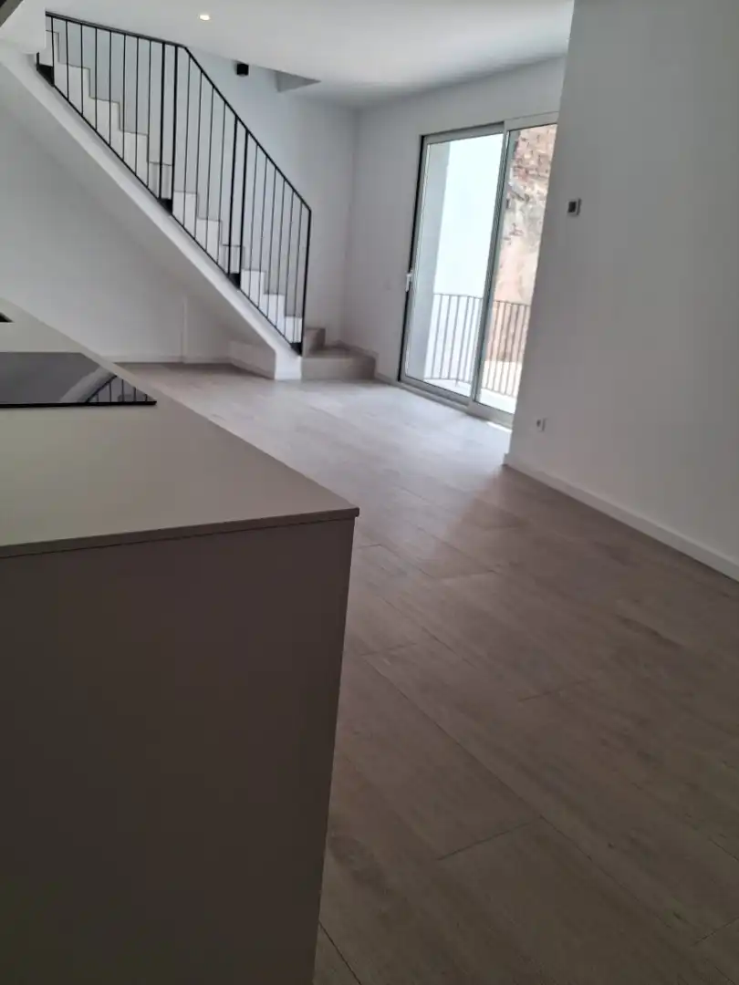 Maisonette zur Miete in Terrassa mit Klimaanlage, Heizung und Terrasse