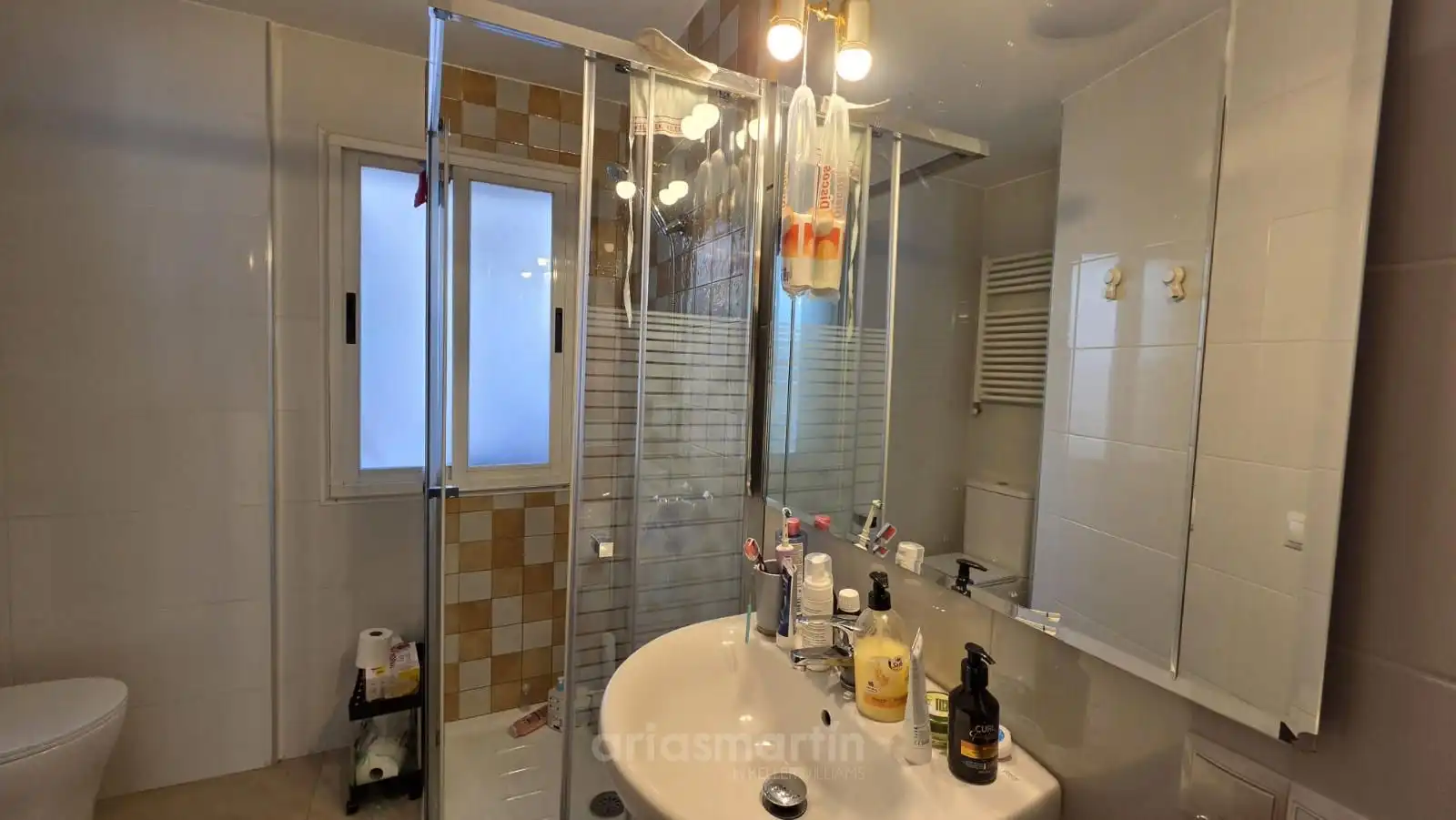 Badezimmer von Wohnung zur untervermieten in Salamanca mit Heizung, Terrasse und Möbliert