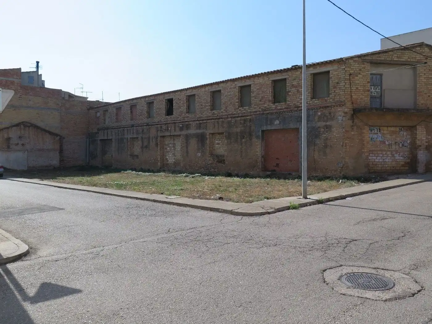Terreno residencial en venta en Carrer Àfrica