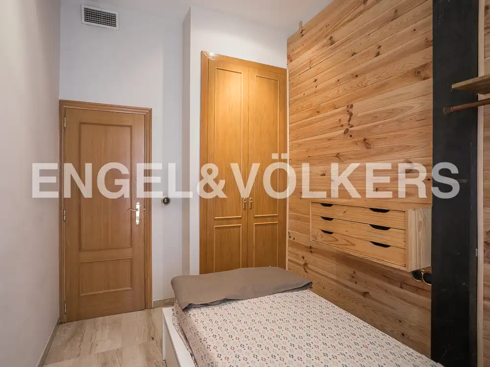 Habitación de Piso de alquiler en Valencia con Aire acondicionado, Calefacción y Parquet