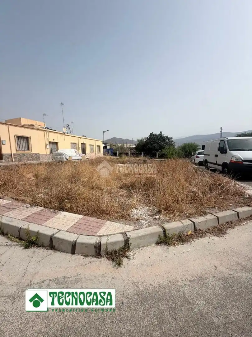 Terreny residencial en venda a Adra, imagen 2