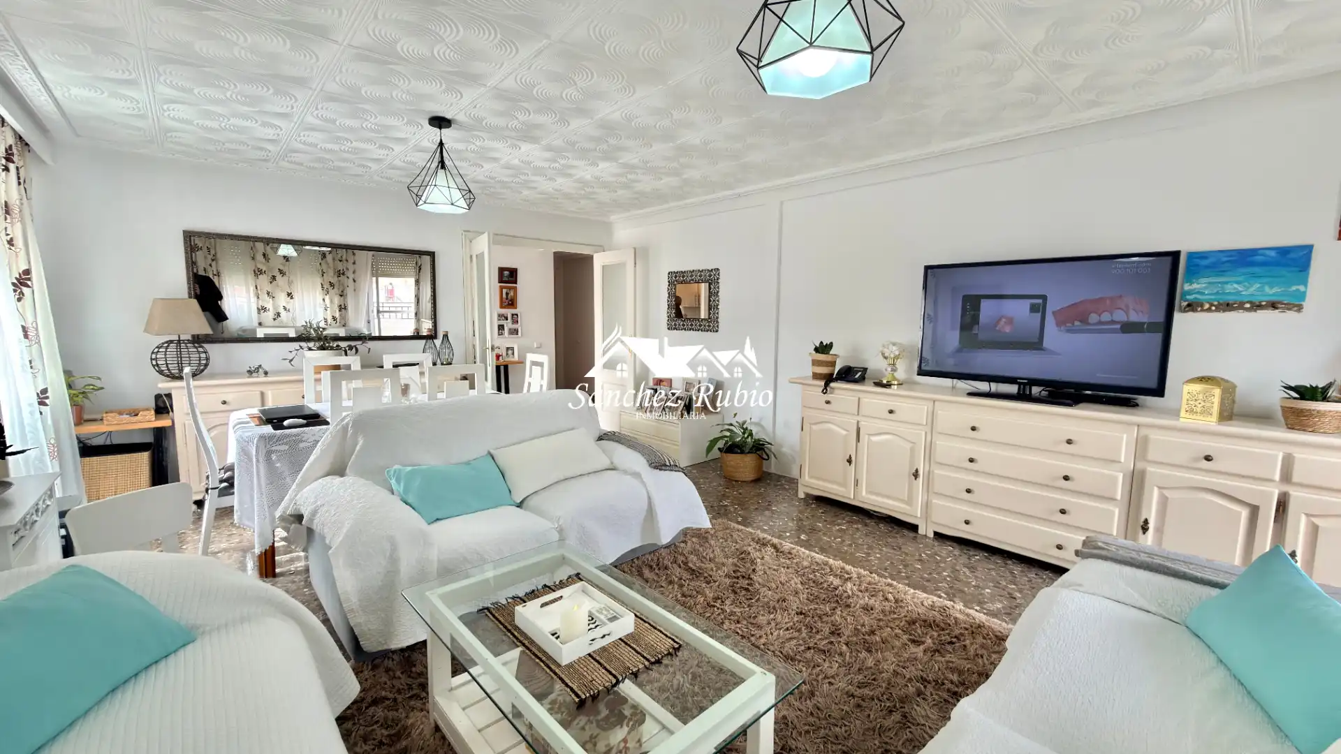 Sala d'estar de Casa o xalet en venda en Torres de la Alameda amb Aire condicionat, Calefacció i Jardí privat
