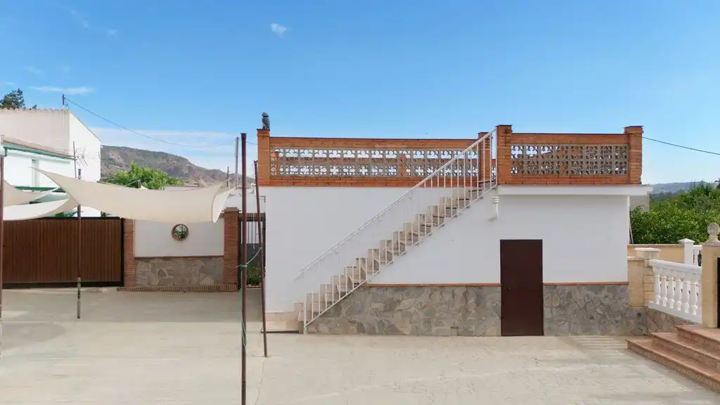 Exterior view of Houses for sale in Álora  with Air Conditioner, Private garden and Terrace