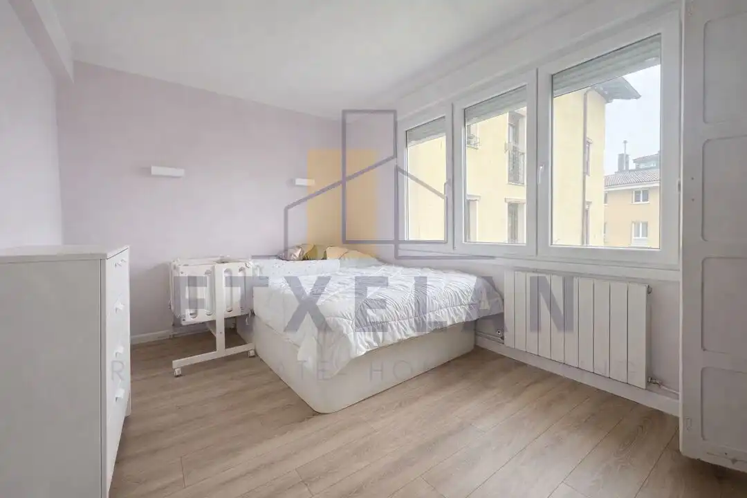 Schlafzimmer von Wohnung zum Verkauf in Elgeta mit Heizung und Abstellraum
