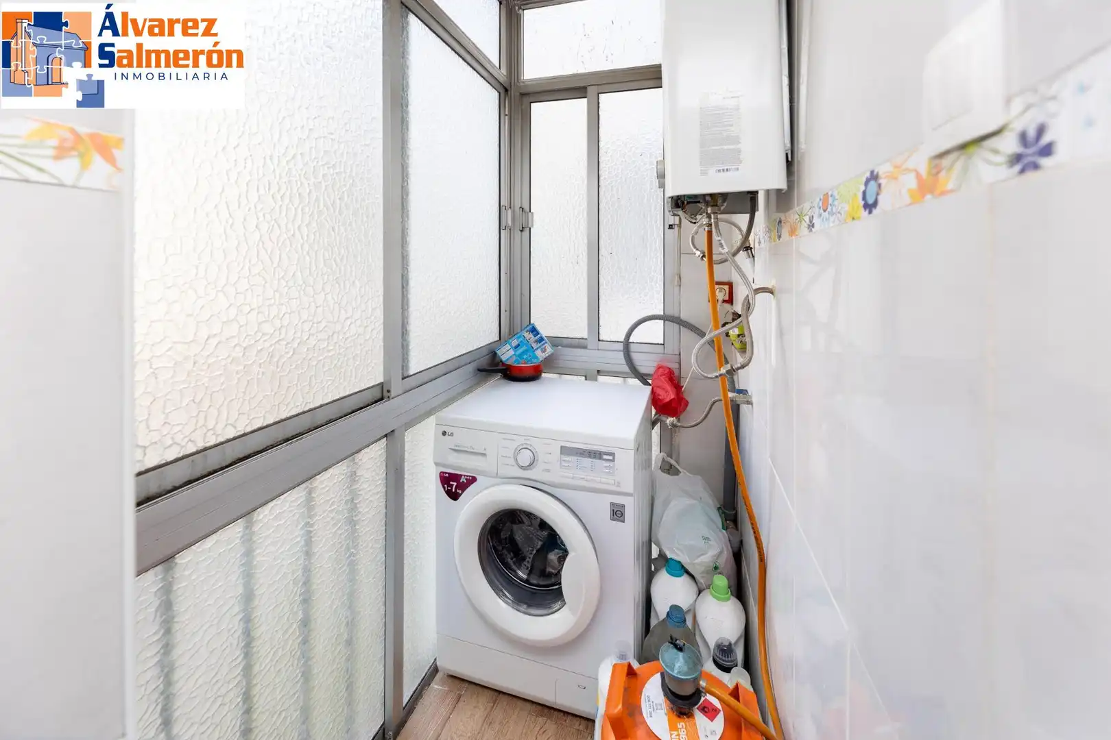 Flat with terrace for sale in Avenida DE DILAR, imagen 8
