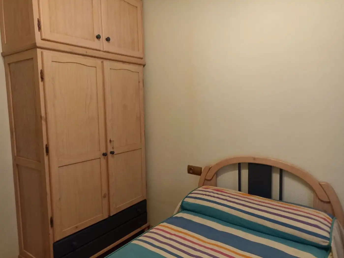 Habitación de Planta baja en venta en Callosa de Segura con Aire acondicionado y Amueblado