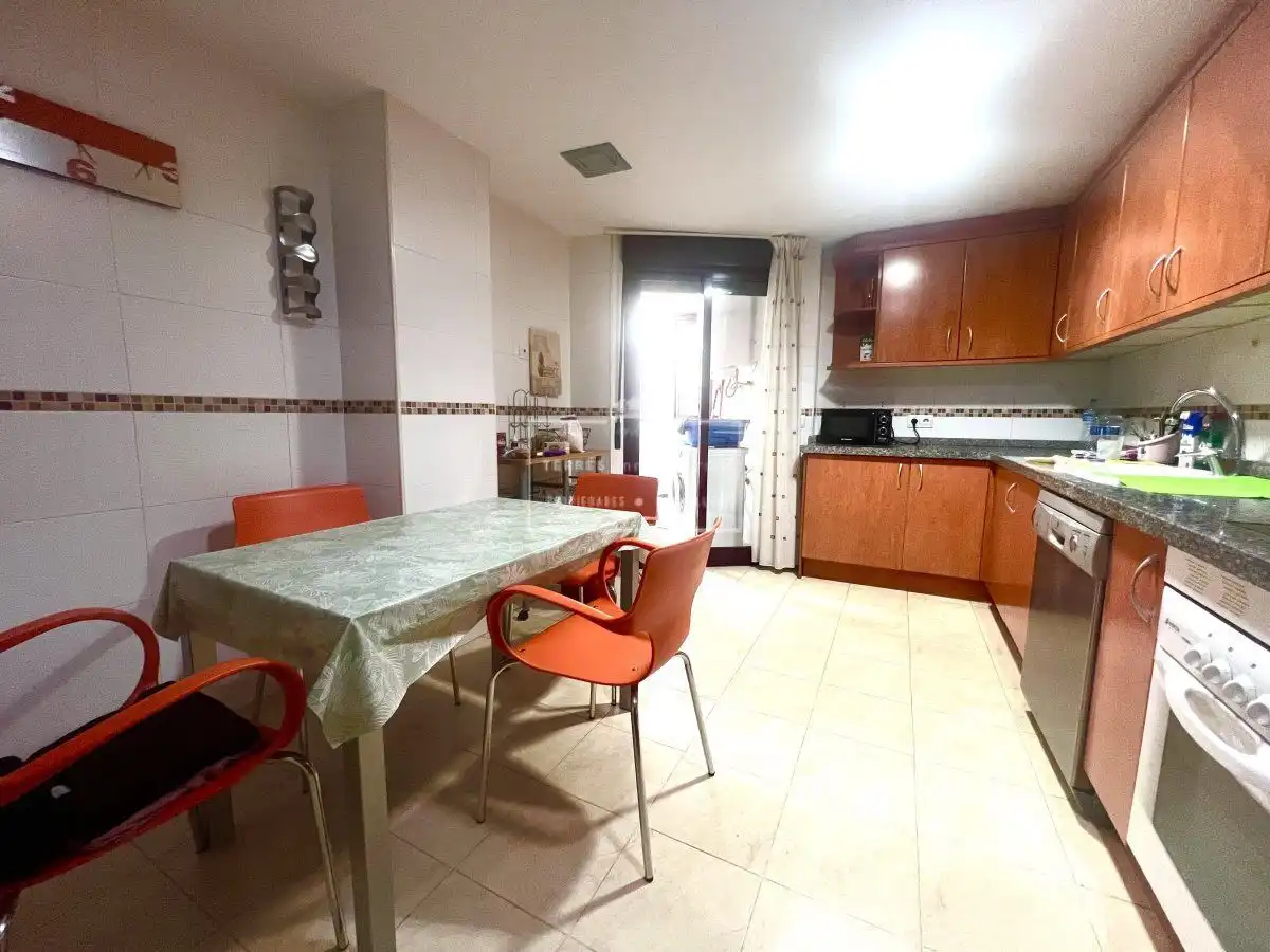 Cocina de Piso en venta en Castellón de la Plana / Castelló de la Plana con Aire acondicionado, Calefacción y Terraza