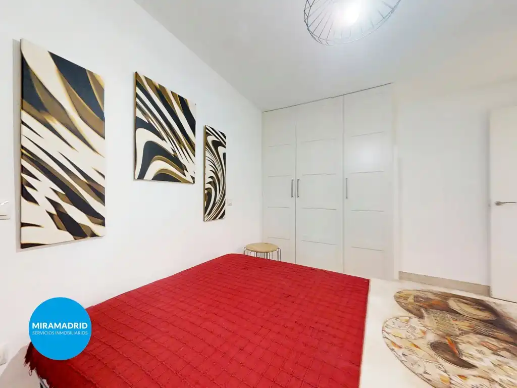 Habitación de Planta baja en venta en Madrid
