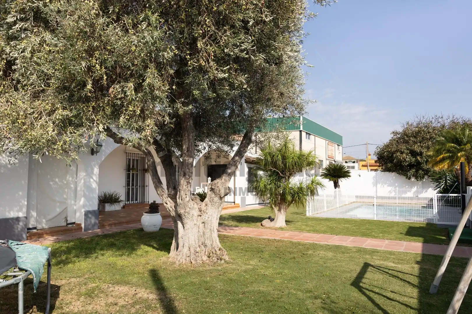 Jardí de Casa o xalet en venda en Sanlúcar de Barrameda amb Jardí privat, Terrassa i Traster