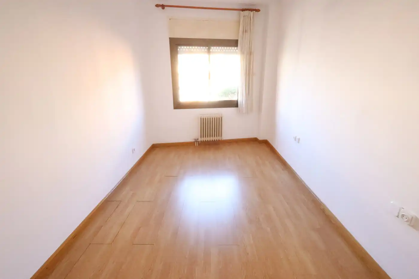 Habitación de Piso en venta en Barcelona con Calefacción, Balcón y Jacuzzi