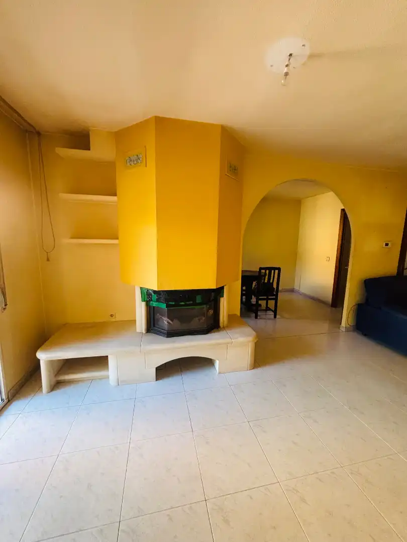 Sala de estar de Casa o chalet en venta en Cistérniga con Calefacción, Terraza y Lavadora
