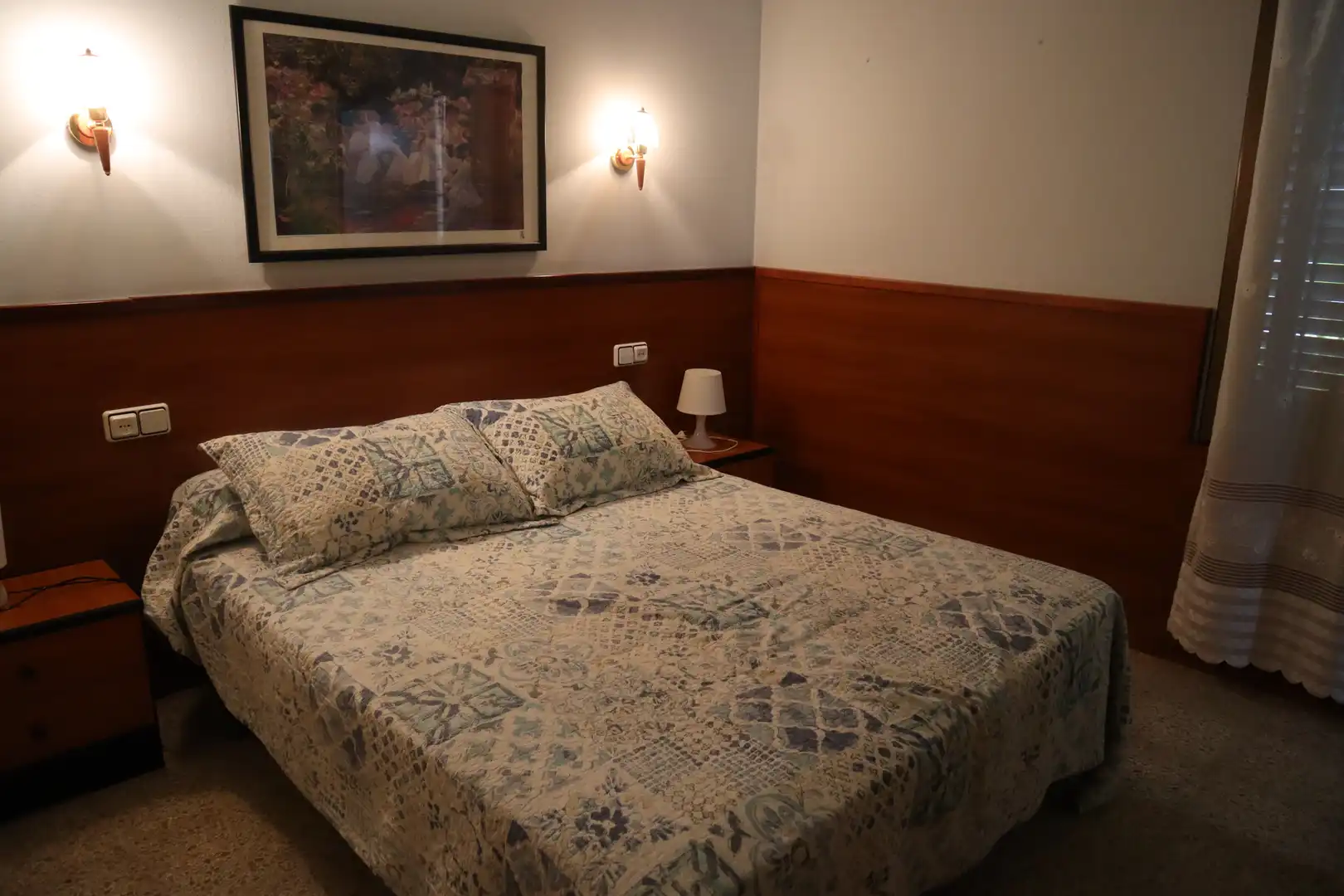 Schlafzimmer von Einfamilien-Reihenhaus zum Verkauf in Tossa de Mar mit Klimaanlage, Privatgarten und Terrasse