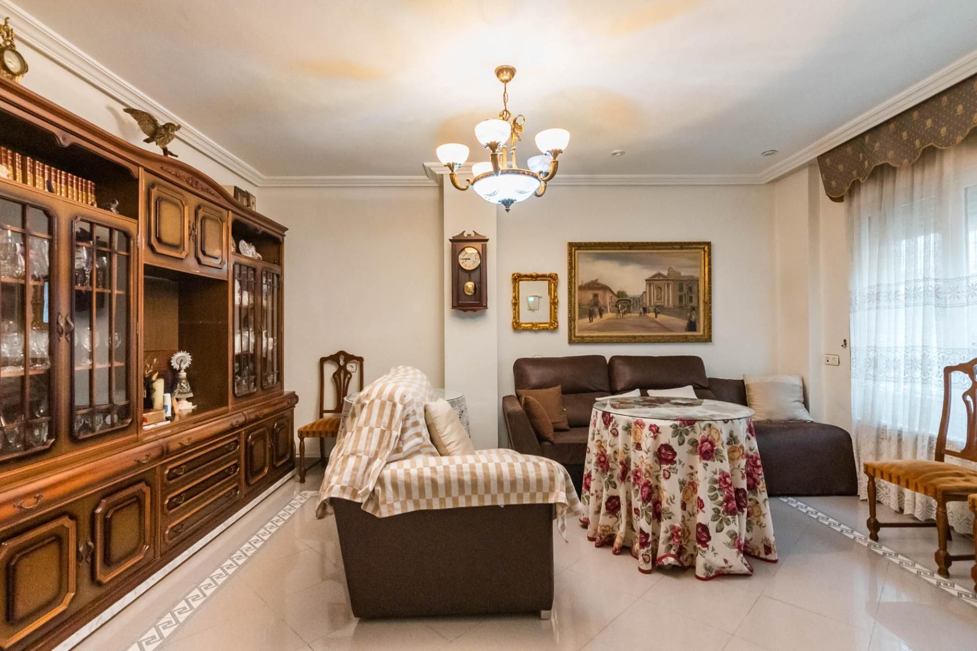 Sala d'estar de Casa o xalet en venda en Abarán amb Calefacció, Terrassa i Traster