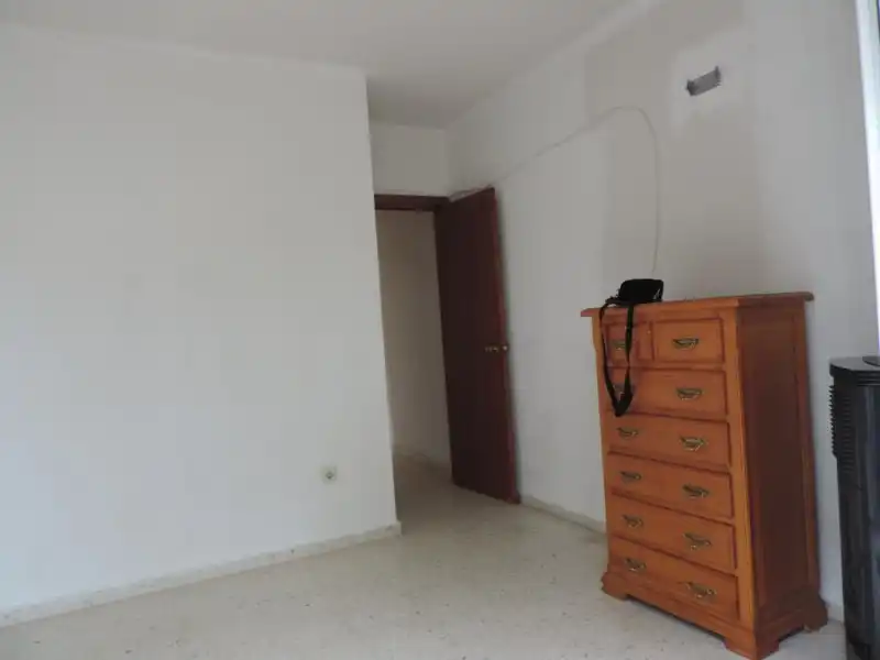 Schlafzimmer von Einfamilien-Reihenhaus zum Verkauf in Trijueque mit Heizung und Terrasse