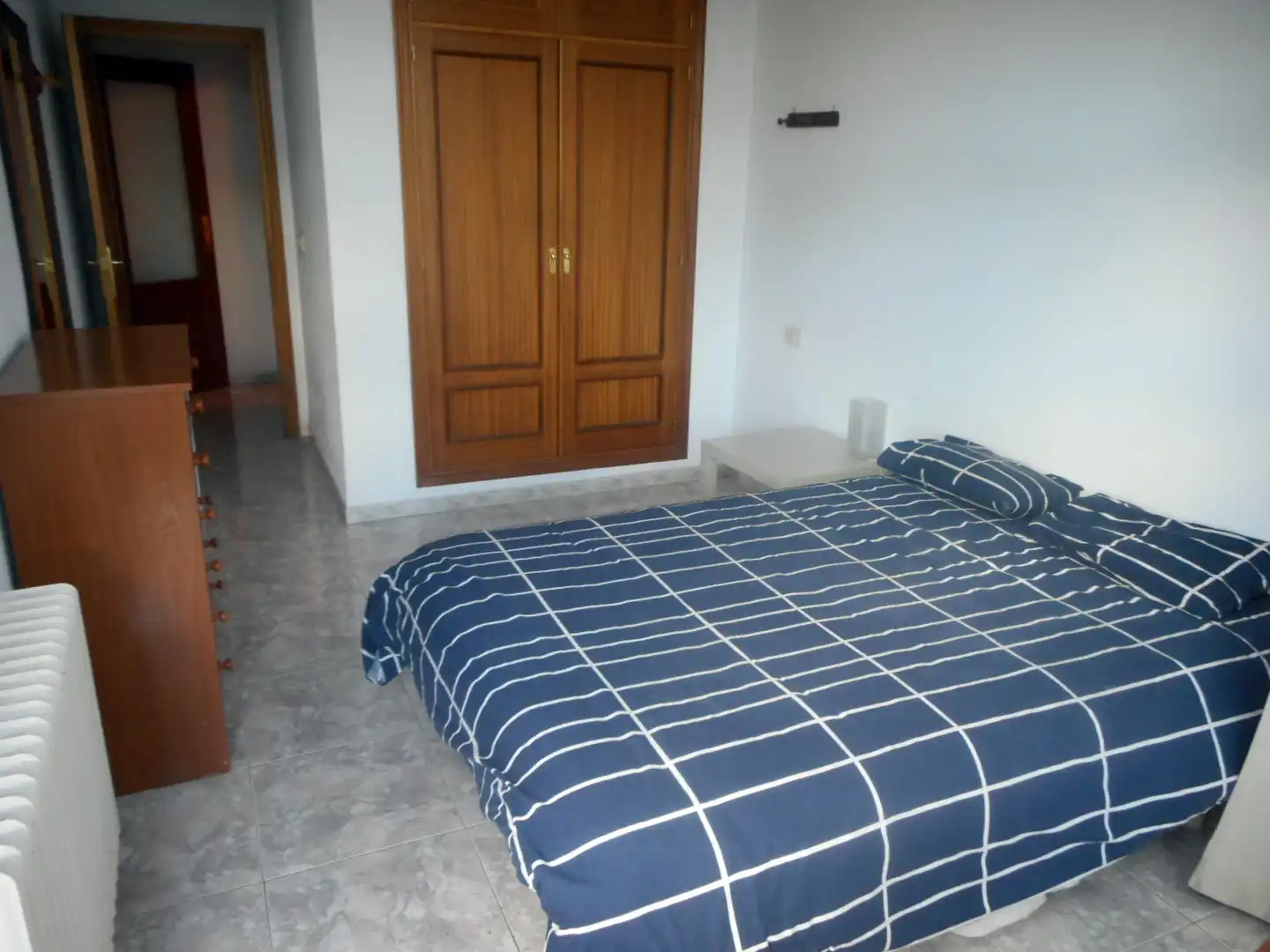 Schlafzimmer von Wohnungen zur Miete in Cáceres mit Klimaanlage und Möbliert
