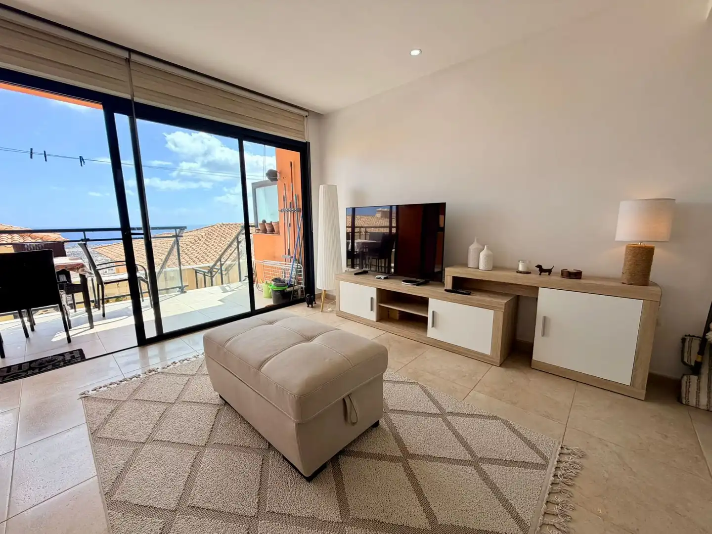 Wohnzimmer von Maisonette zum Verkauf in Antigua